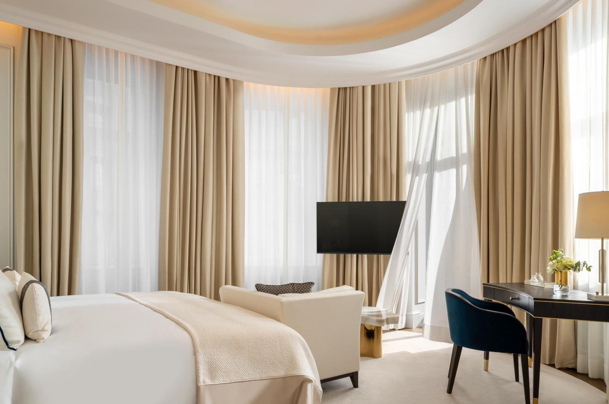 Corinthia Grand Hotel Du Boulevard Bucharest Exterior photo